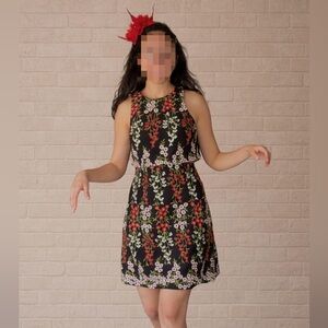 Derby Dress and Fascinator